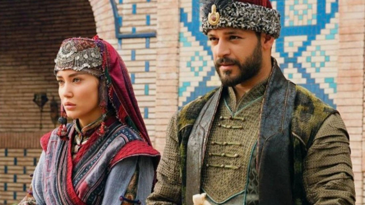 Dizi aşkı gerçek olmuştu! Emre Kıvılcım ile Yulduz Rajabova evlendi