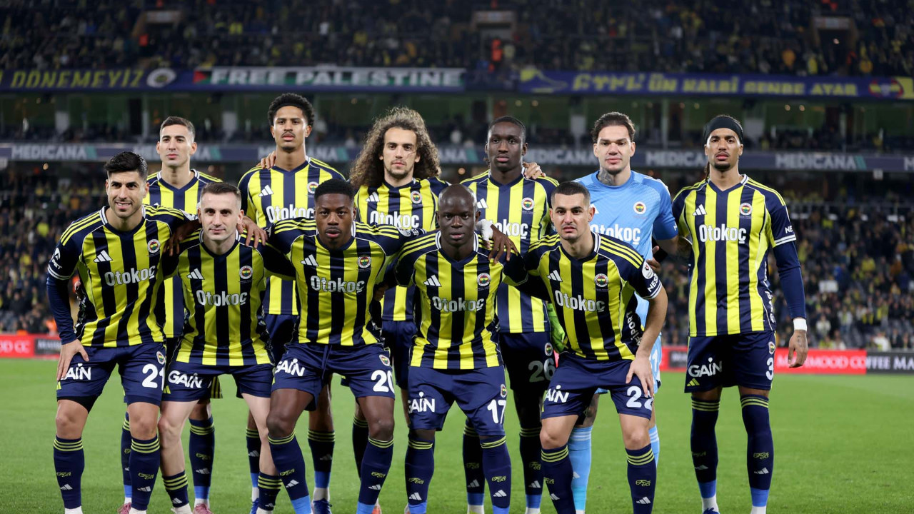 Performansı eleştiri almıştı! Fenerbahçe’den Mert Müldür paylaşımı!
