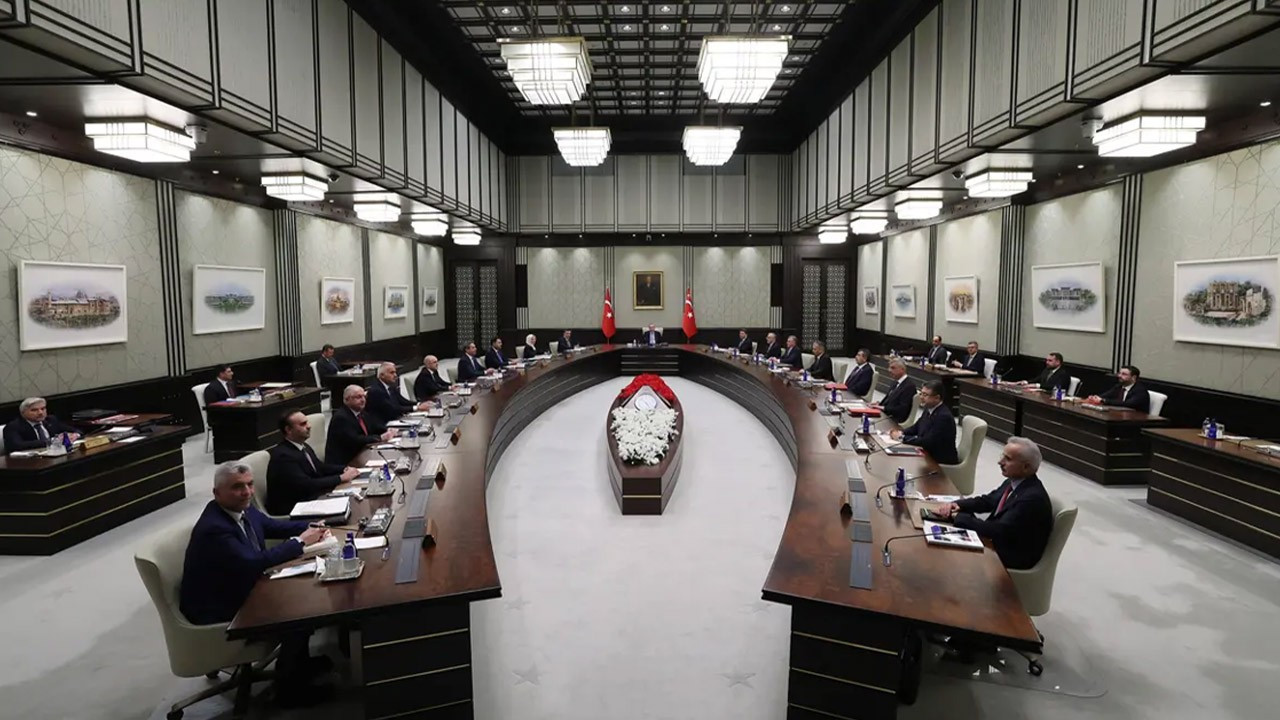 Kabine bugün toplanıyor: İşte gündemdeki konular!