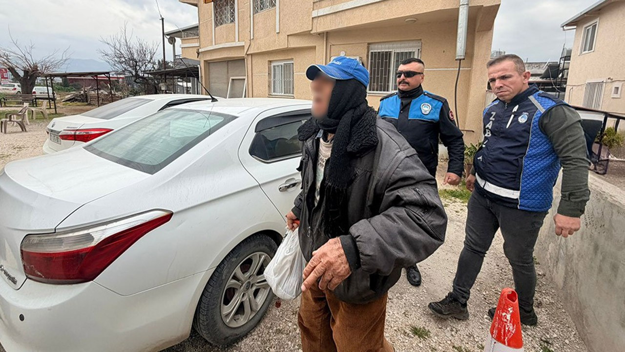 Hatay'da dilenci operasyonu! Üzerlerinden çıkan paralara el konuldu