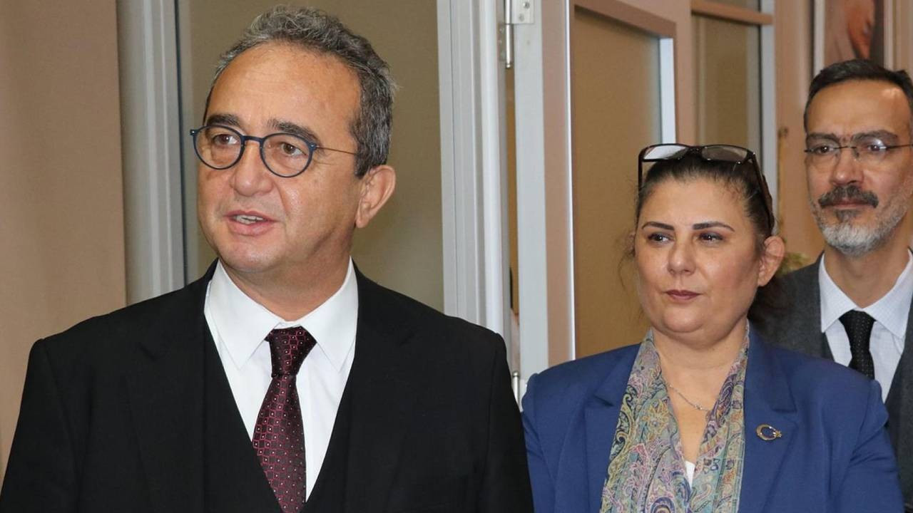 Bülent Tezcan hakkında suç duyurusu! Özlem Çerçioğlu’nun avukatı duyurdu