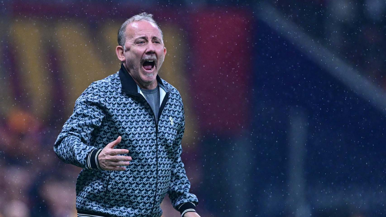 Beşiktaş'ta Sergen Yalçın'dan bomba karar! 8 futbolcunun biletini kesti! Geldikleri gibi gidecekler