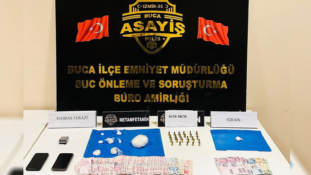 İzmir'de uyuşturucu operasyonu: 2 kişi gözaltına alındı!