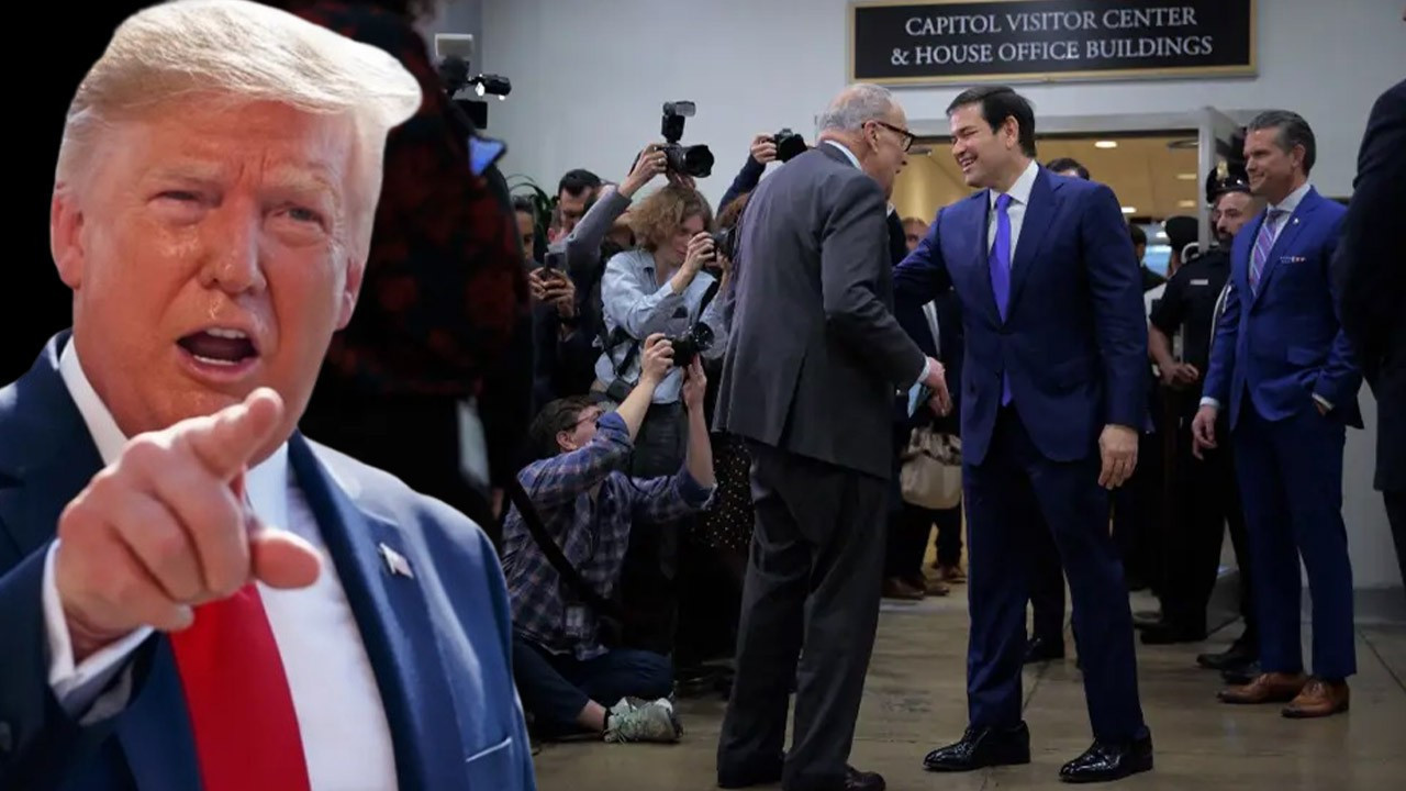 Beyaz Saray'da ilginç anlar! Büyük ayakkabının sırrı çözüldü: Trump hediye etmiş!