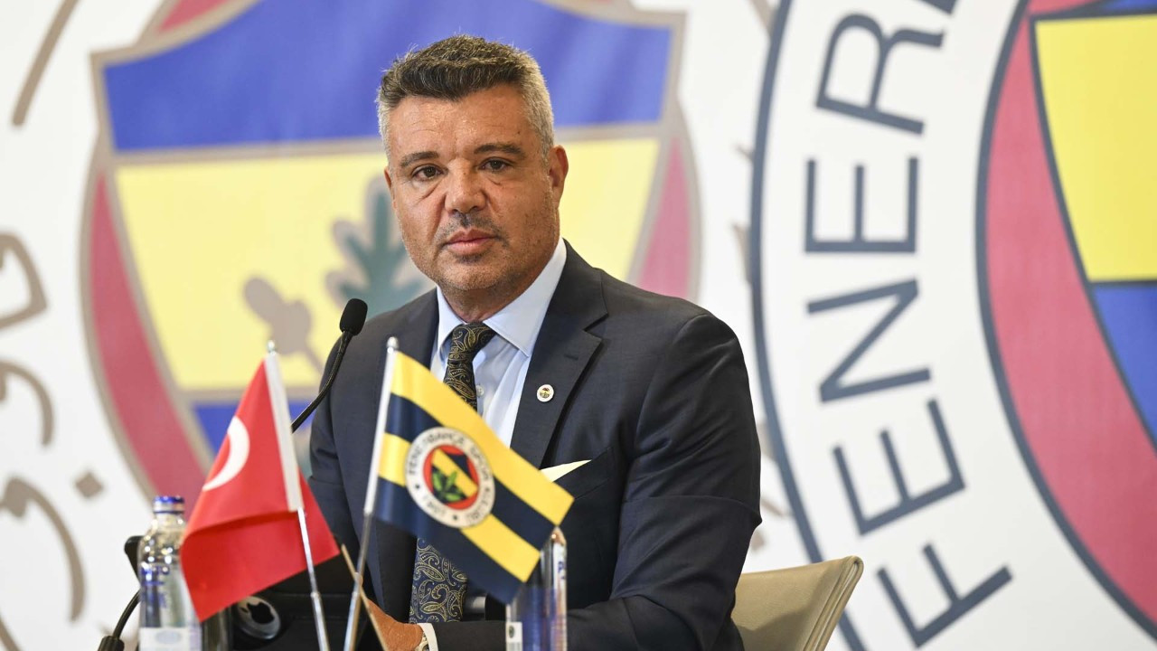 Fenerbahçe'de sessizliğini bozdu! Prim iddiası ve Trabzon dönüşü uçakta yaşananlarla ilgili sert açıklama