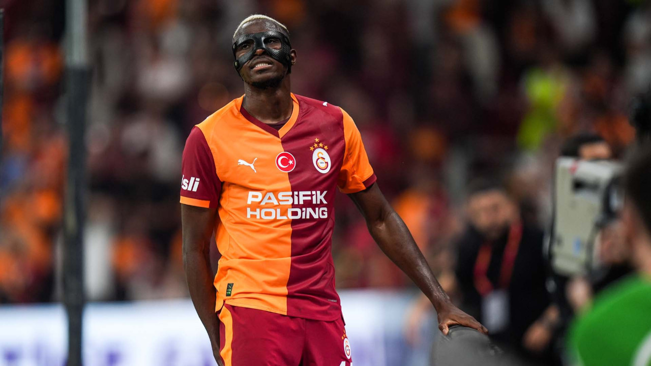 Galatasaray’da Osimhen’in yerine kim oynayacak? Okan Buruk’un iki kozu var!