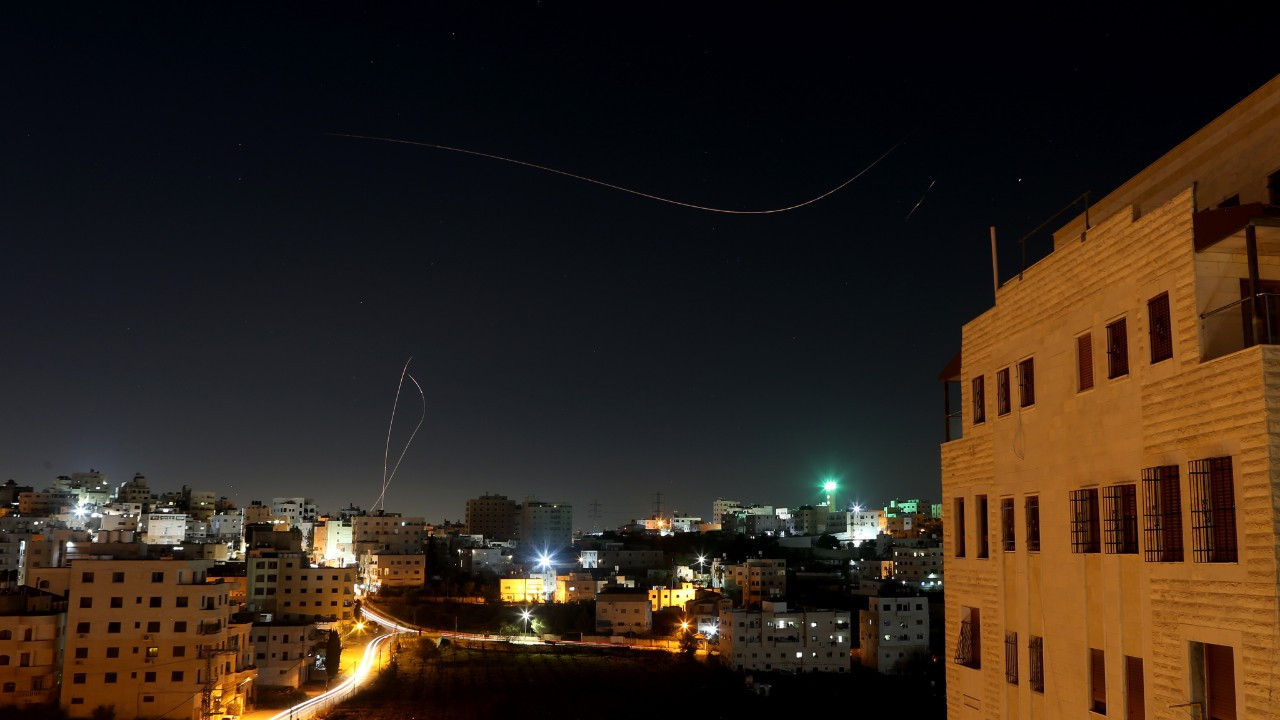 ABD/İsrail-İran savaşında 21. gün! Tahran'dan 5 ülkeye intikam füzesi yağmuru: Nasrallah füzesi ilk kez kullanıldı