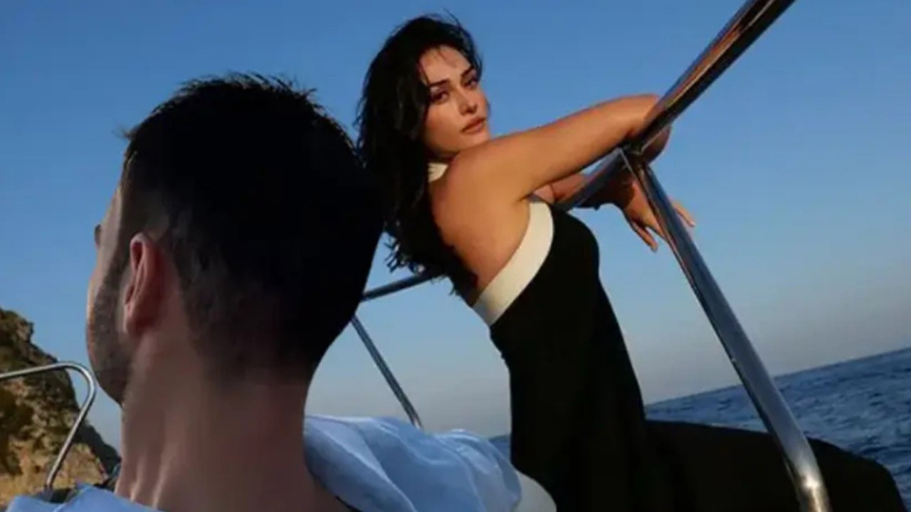 Yılın aşkından ilk bayram karesi: Esra Bilgiç ve Faruk Sabancı’nın aşk pozu sosyal medyayı salladı