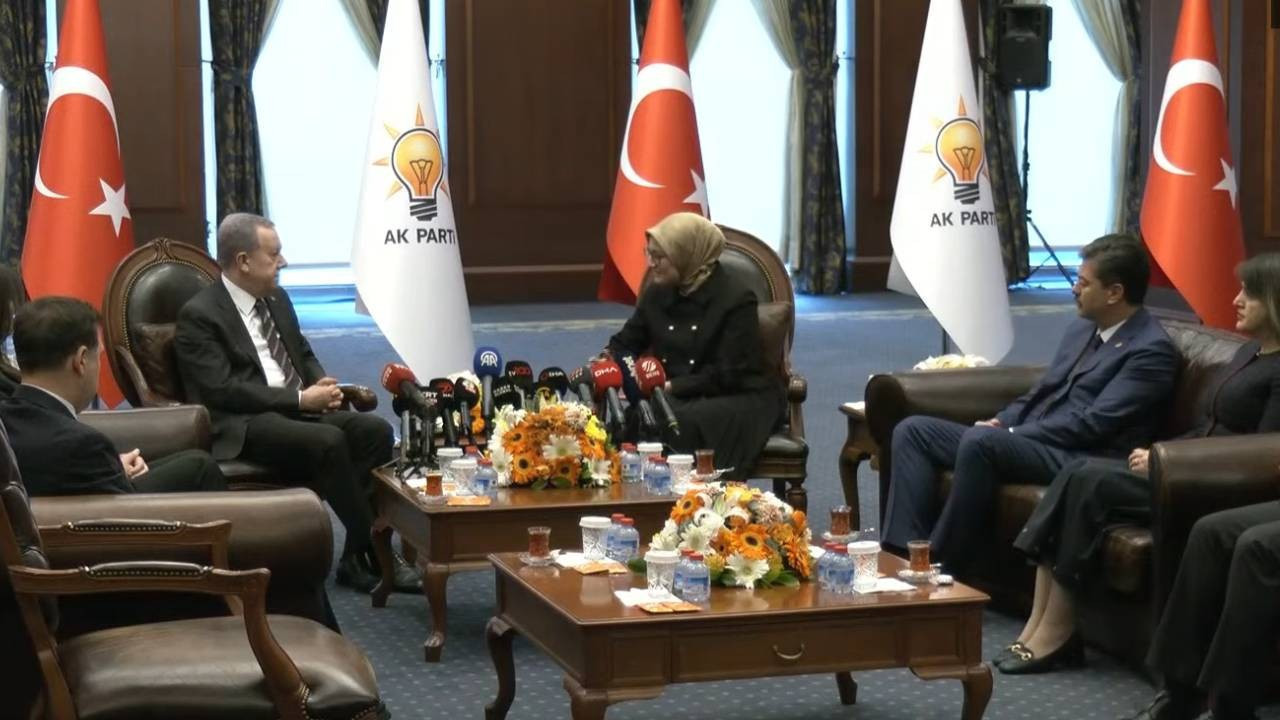 Siyasi partiler bayramlaşıyor! MHP heyeti, AK Parti'yi ziyaret ediyor