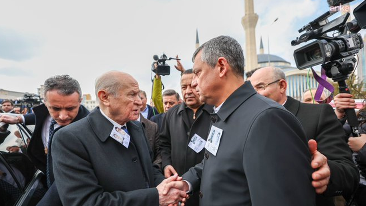 Ankara'da şehitlere hüzünlü veda! Özel, Bahçeli'ye aracına kadar eşlik etti! Cenaze töreninde dikkat çeken anlar