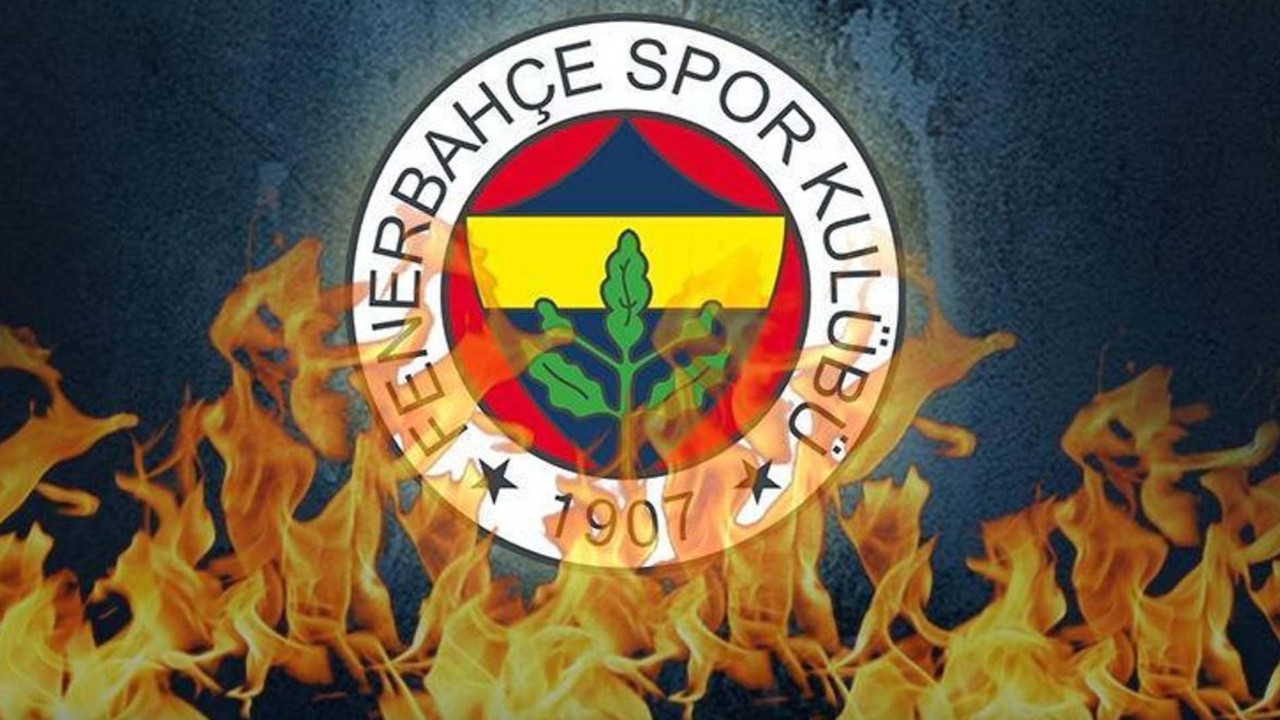Fenerbahçelileri çıldırtan görüntü! Yıldız isim, takımı maçtayken sigara içti