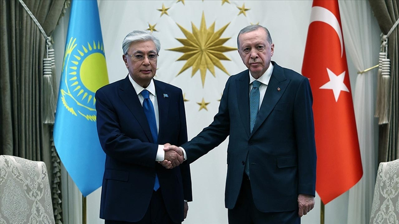 Cumhurbaşkanı Erdoğan Kazakistan Cumhurbaşkanı ile görüştü