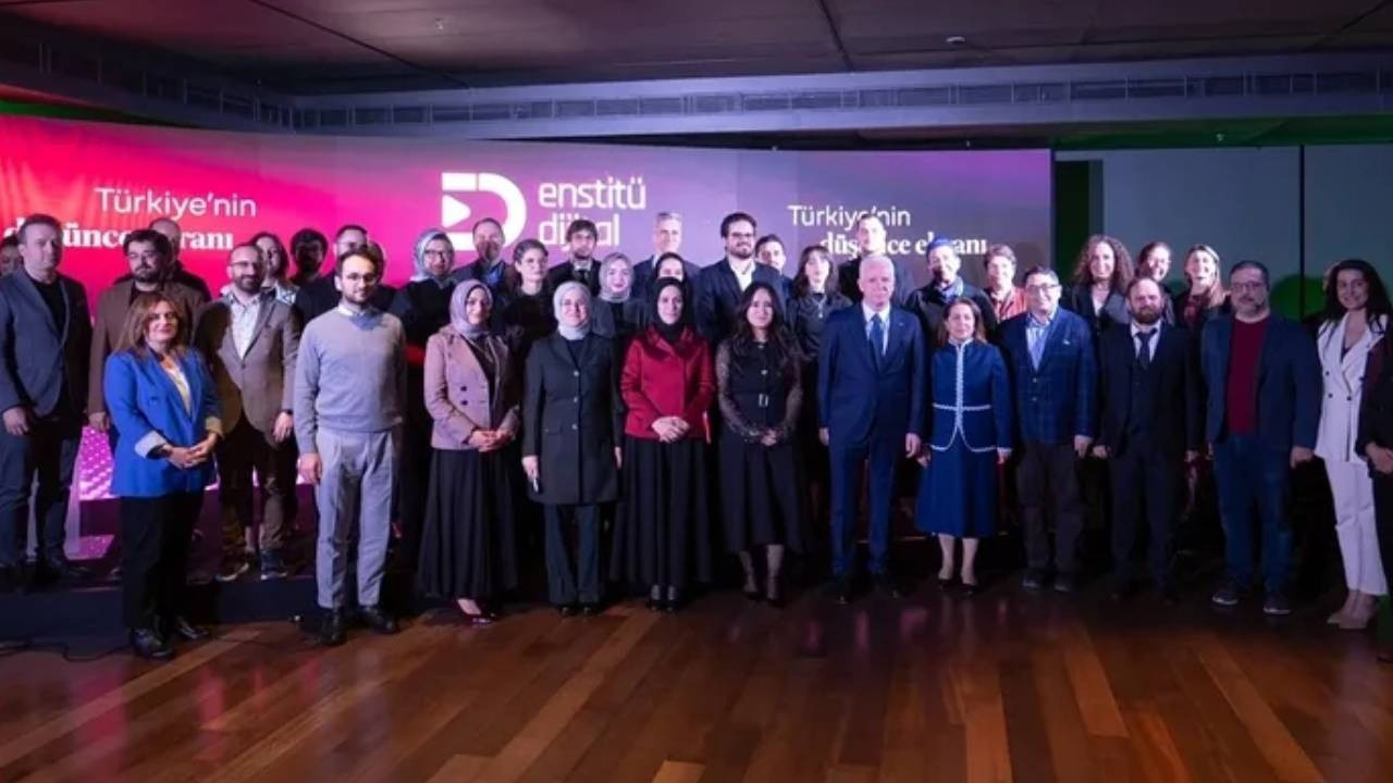 Sosyal bilimler alanında içeriklerin yer aldığı Enstitü Dijital platformu tanıtıldı