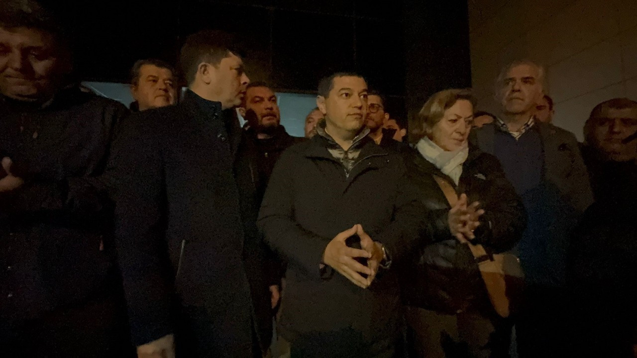 Marmaris Belediyesi'ne gece yarısı operasyon! Belediye Başkanı Ünlü'den açıklama geldi