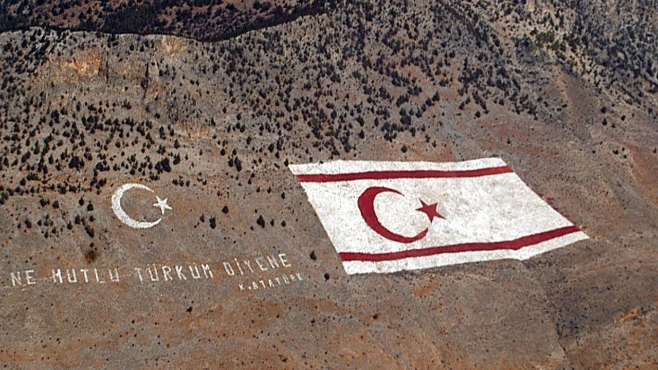 Hulusi Akar'dan "Ada" mesajı: "Yüzme bilmeyen gelmesin!"