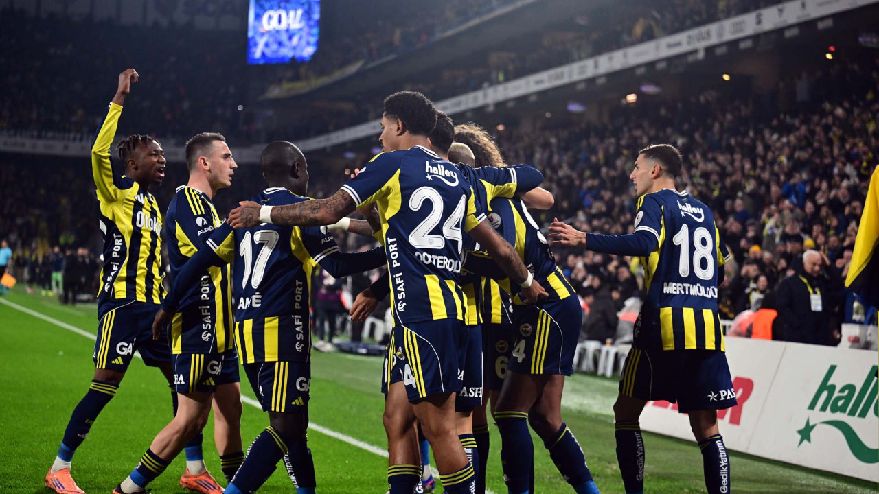 Fenerbahçe taraftarını yıkan haber! İki yıldızdan ayılık kararı! Sezon sonu veda edecekler