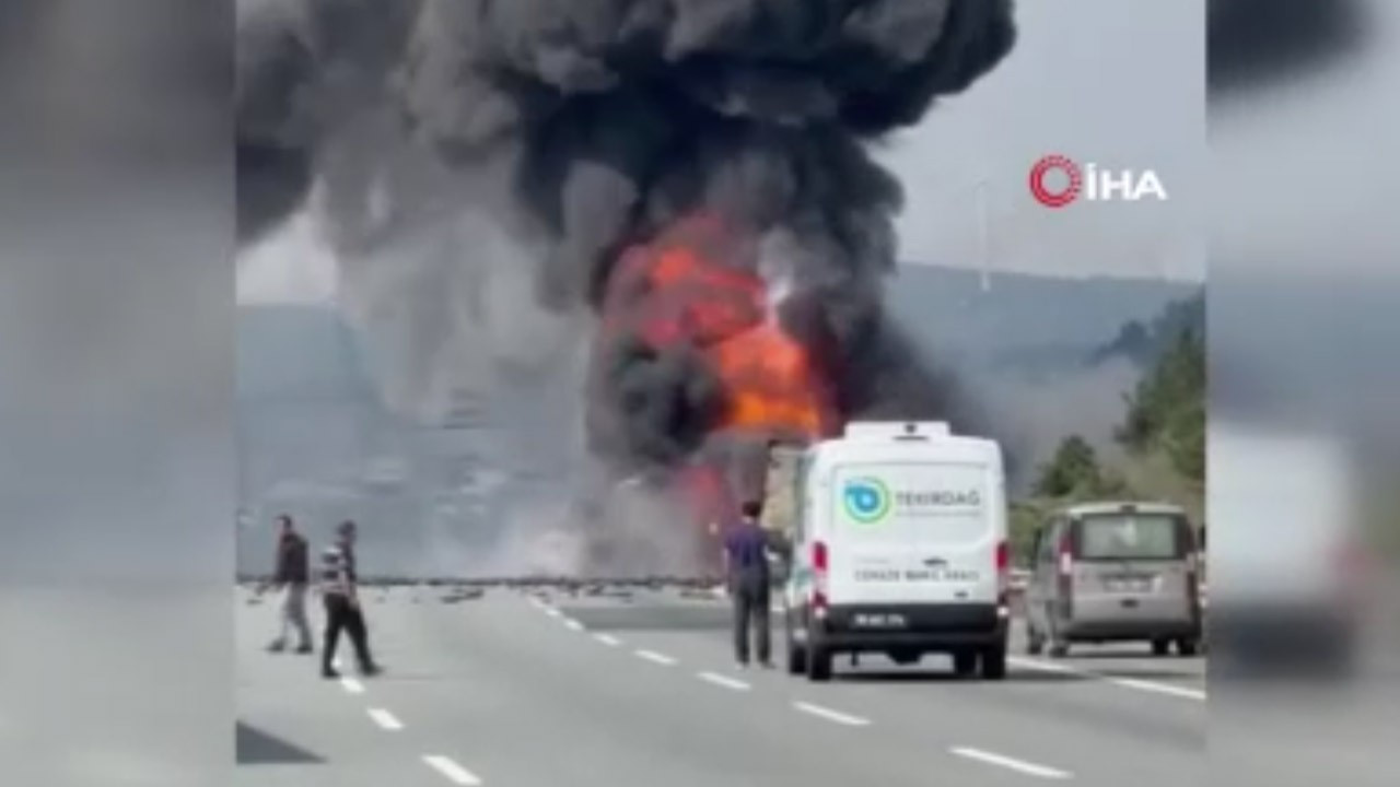 Kuzey Marmara Otoyolu'nda seyir halindeki bir tırda yangın!