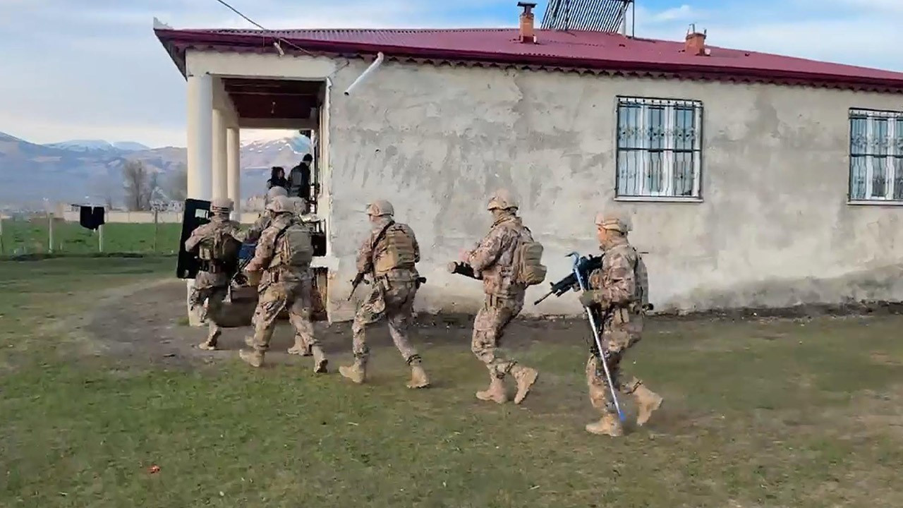 Iğdır'da 'torbacı' operasyonunda 9 kişi tutuklandı!