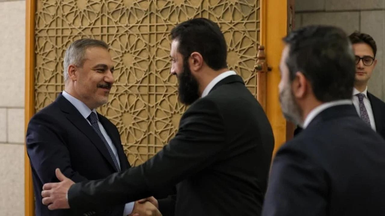 Hakan Fidan'dan Suriye'de kritik toplantı! Zelensk…