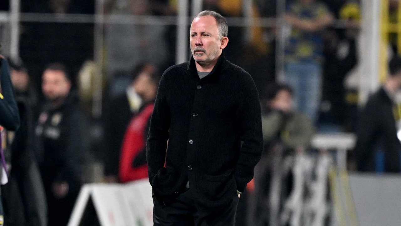 Fenerbahçe yenilgisi her şeyi bitirdi! Beşiktaş’ta gerçekçi tek hedef kaldı!