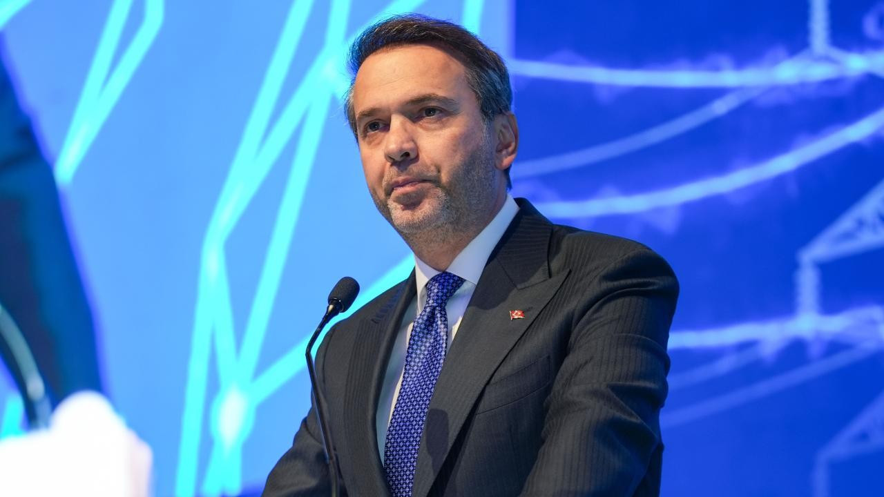 Enerji krizi kapıda mı? Bakan Bayraktar tartışmalara noktayı koydu