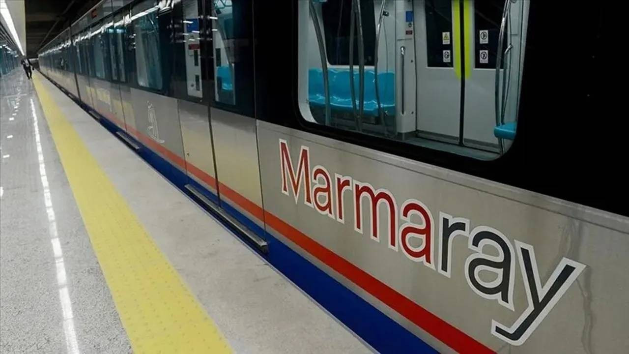 Marmaray Üsküdar istasyonunda intihar!