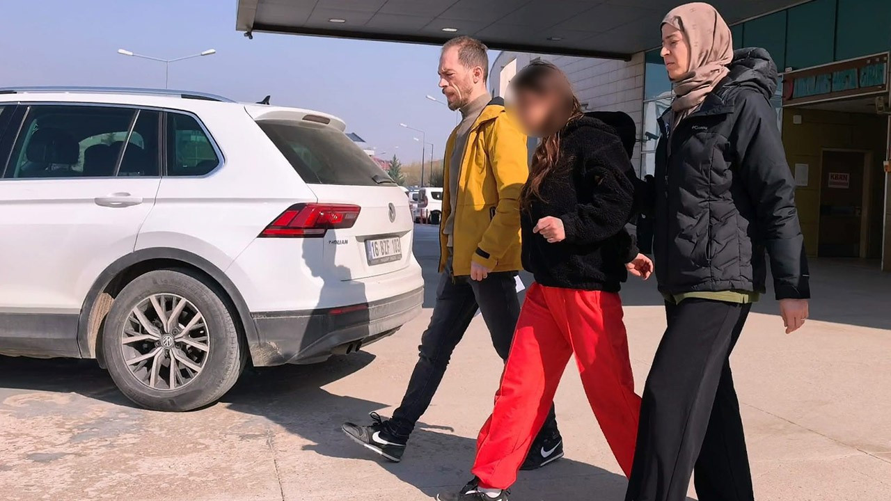 Bursa'da genç kızların bıçaklı kavgası: 1 yaralı, 1 tutuklama!