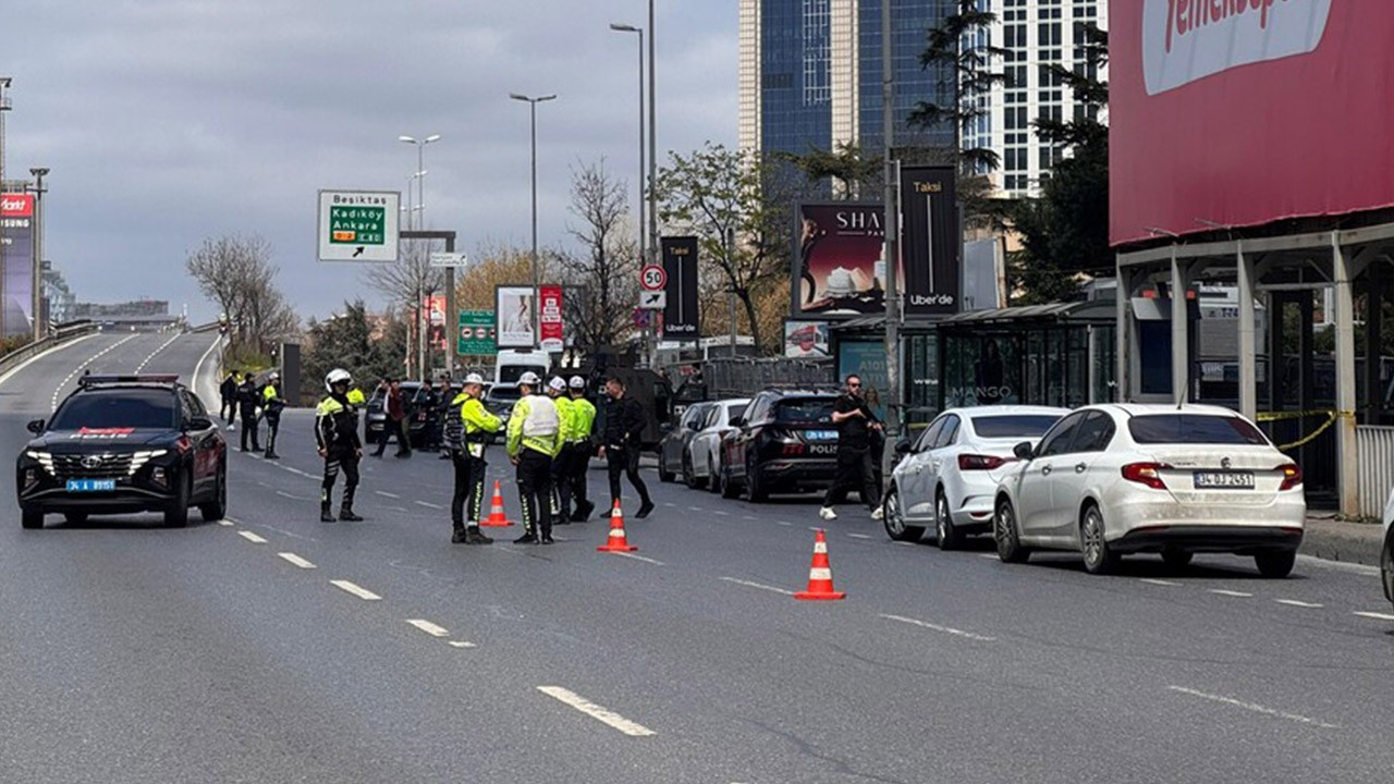 Levent'teki terör saldırısında polisle alay eden 8 şüpheli adliyeye sevk edildi