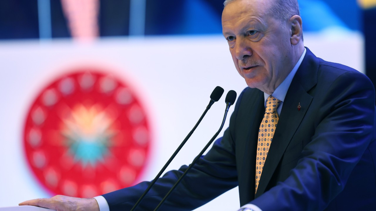 Milyonlarca kişiyi ilgilendiriyor! Cumhurbaşkanı Erdoğan talimat verdi: Yeniden bakın!