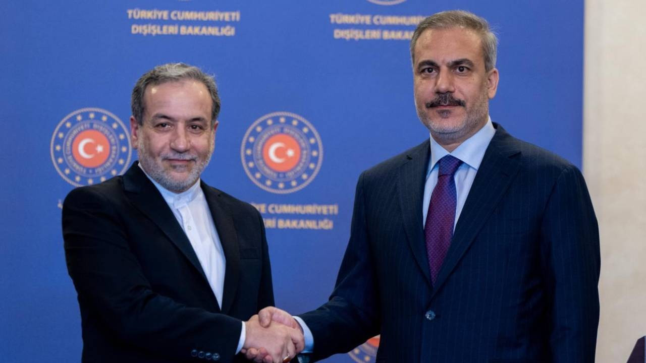 Bakan Fidan, İranlı mevkidaşı Arakçi ile görüştü