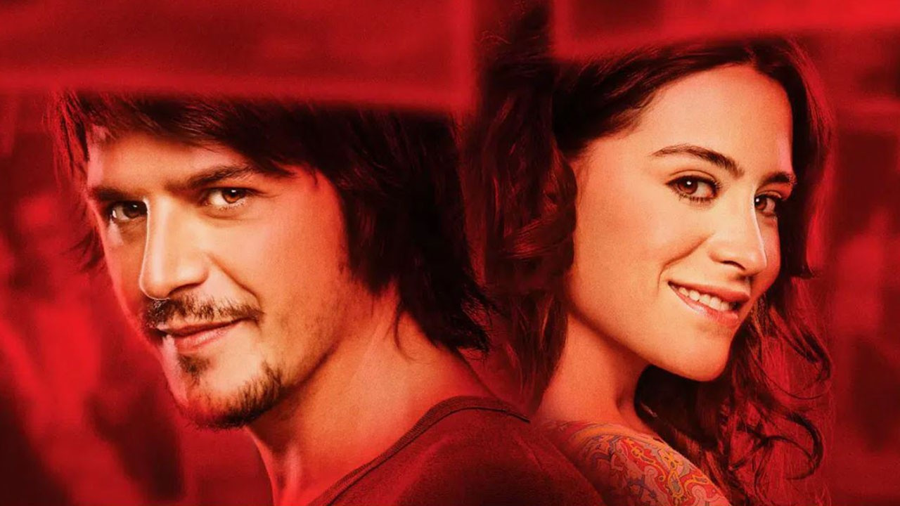 Mehmet Günsür müjdeyi verdi: Sevilen serinin devam filmi geliyor