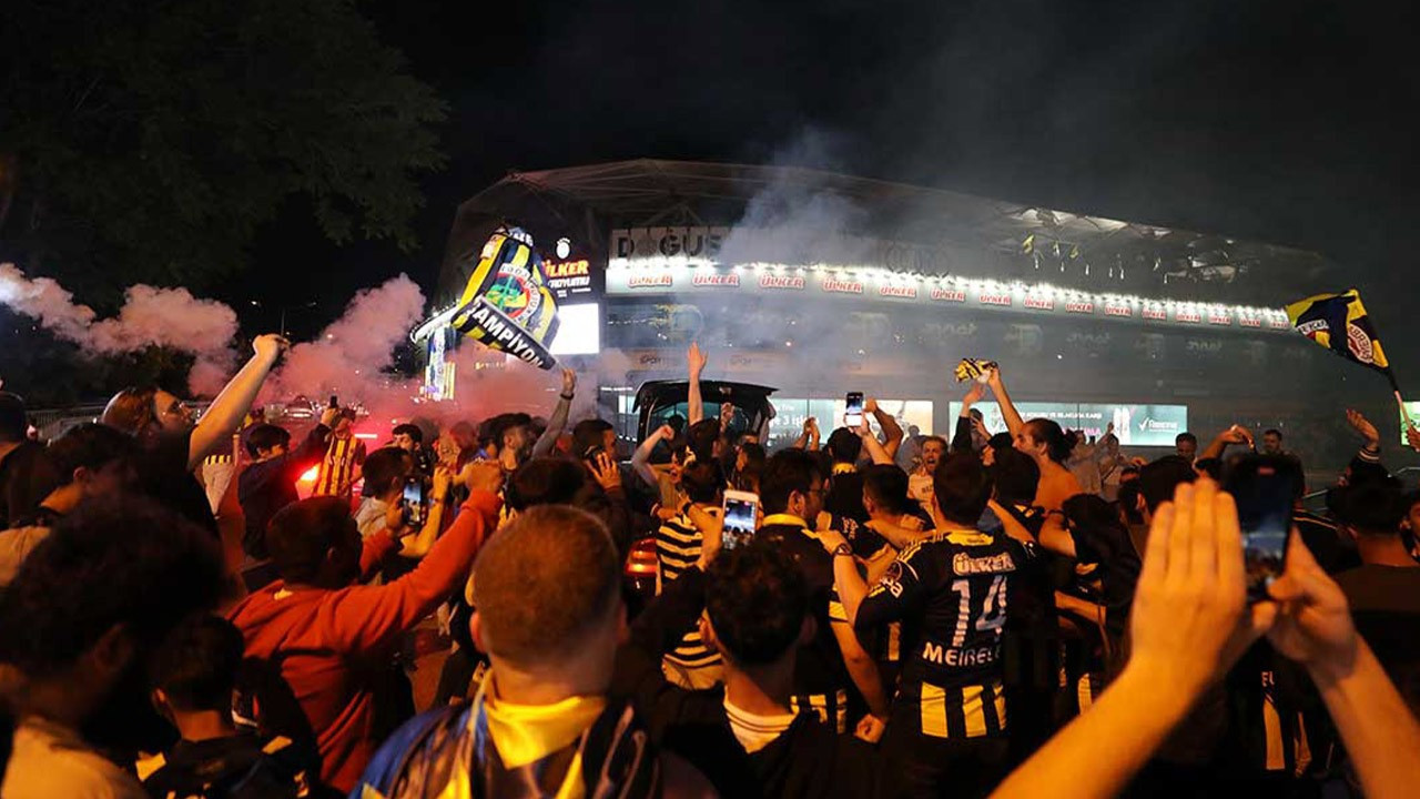 Fenerbahçe şampiyonluk serisi maçında Rize'yi konuk ediyor! İşte Tedesco'nun ilk 11'i