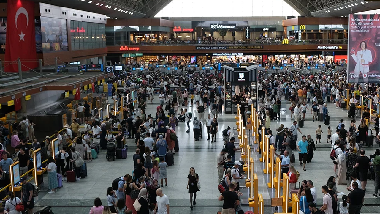 Sabiha Gökçen Havalimanı Mart 2026'da 3,66 milyon yolcuyu ağırladı: Antalya ve Ercan uçuşları zirvede