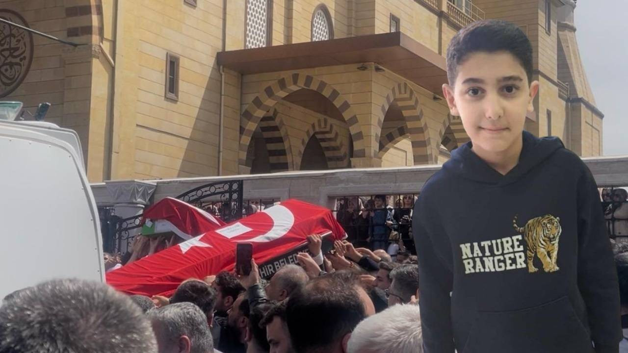 Okul saldırısında hayatını kaybeden Kerem'in halası sınıfta yaşananları anlattı: Yavrum en önde oturduğu için kaçamamış