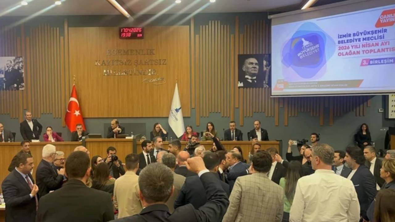 İzmir Büyükşehir Belediye Meclisi’nde gerginlik!