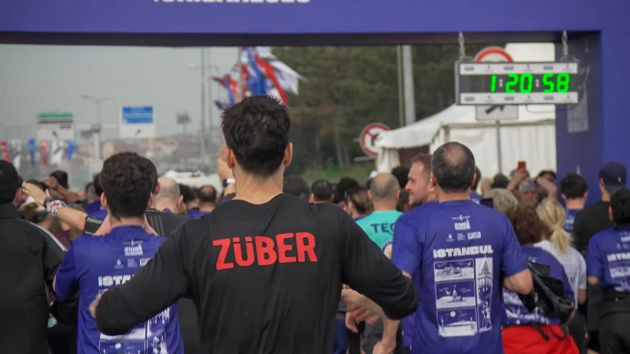 Züber, İstanbul Yarı Maratonu’nda TEV yararına koştu