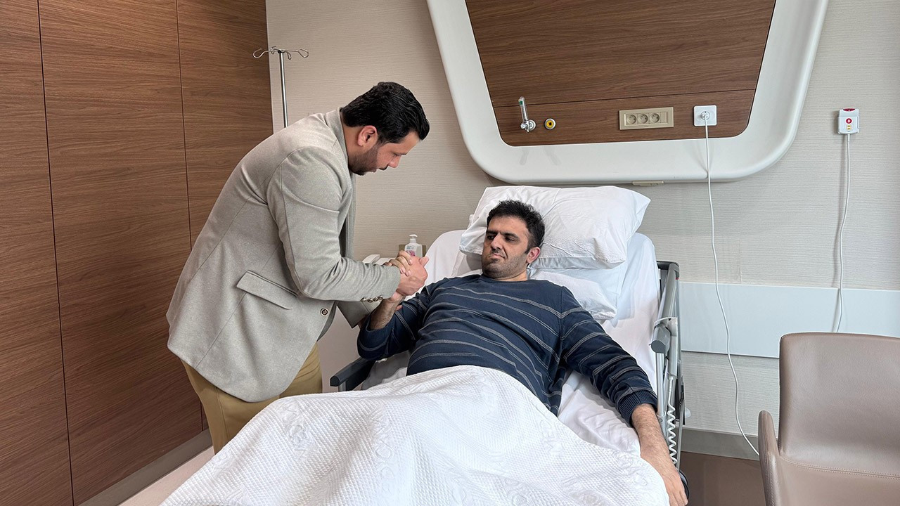 Iraklı felçli gazeteci şifayı Türkiye'de buldu!