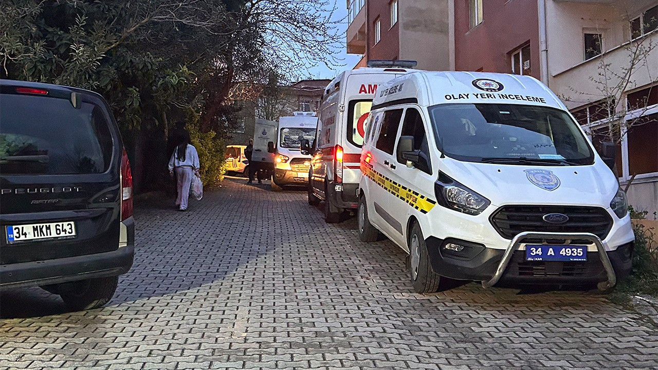 Üsküdar'da facia! Tartıştığı anne ve basını öldürüp ihtihar etti