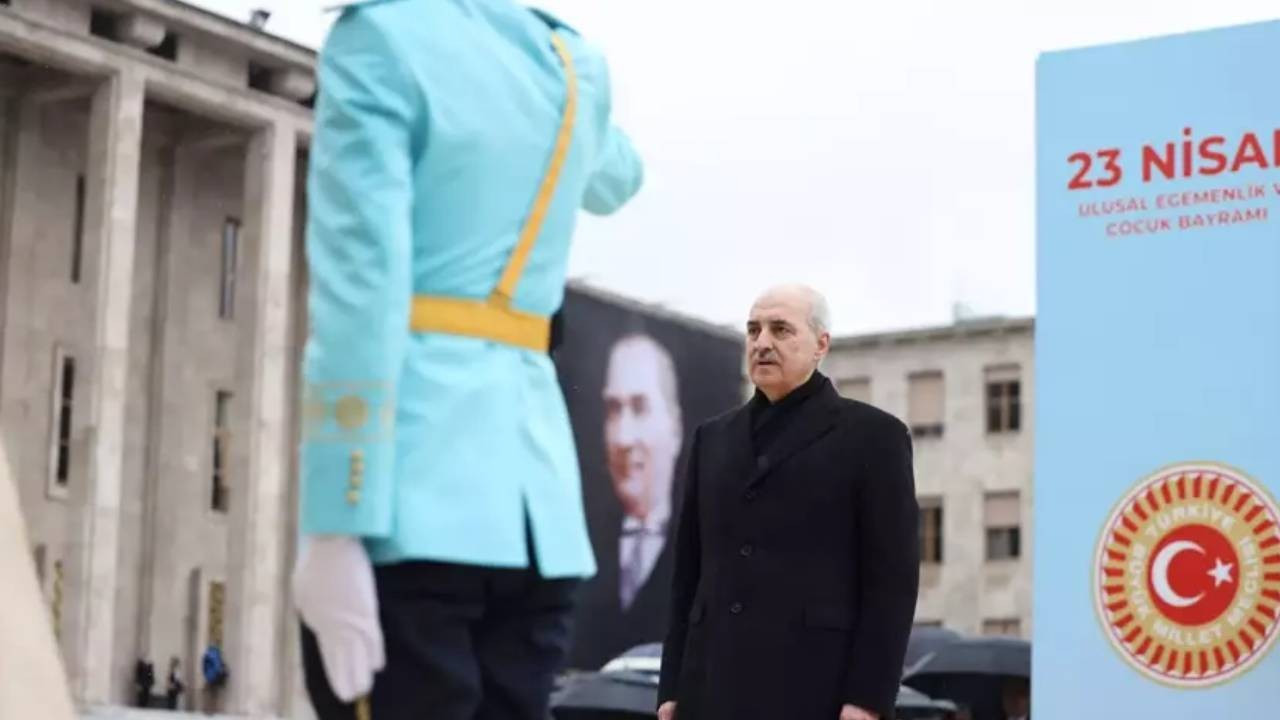 Devlet Erkanı Anıtkabir'de! Kurtulmuş ve beraberindeki heyet Ata'nın huzurunda