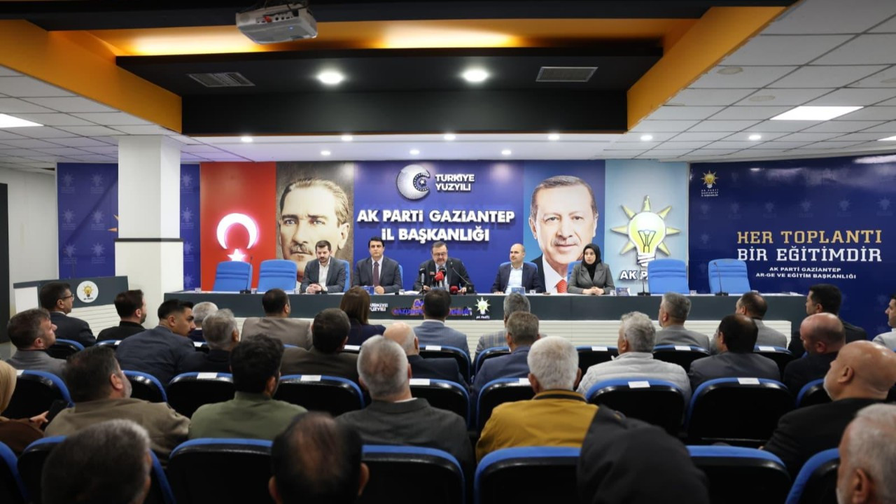 23 Nisan gösterisinde mehteran krizi! AK Parti Gaziantep İl Başkanı Fedaioğlu’ndan CHP’ye sert tepki: Çocukların sevincine sırt dönmek, geleceğe sırt dönmektir"