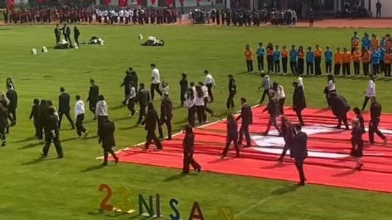 Koceeli'de bayrak krizi: Görüntüler tepki çekmişti! DMM’den açıklama geldi