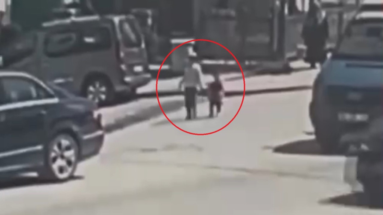 Dedesiyle parktan dönüyordu... Yakup Can yürekleri yaktı!