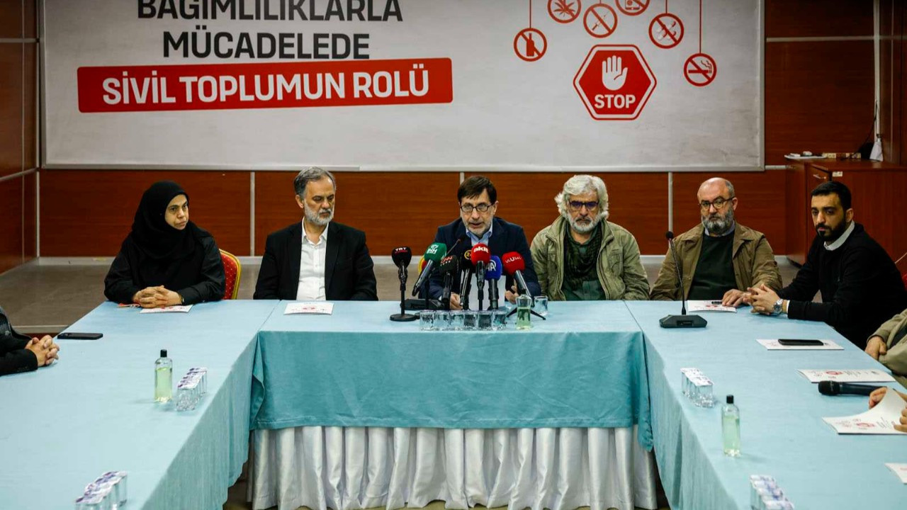 İHH raporu ortaya koydu: Uyuşturucu ve bahis tehdidi büyüyor! “Bağımlılıklarla Mücadele Başkanlığı kurulmalı” çağrısı