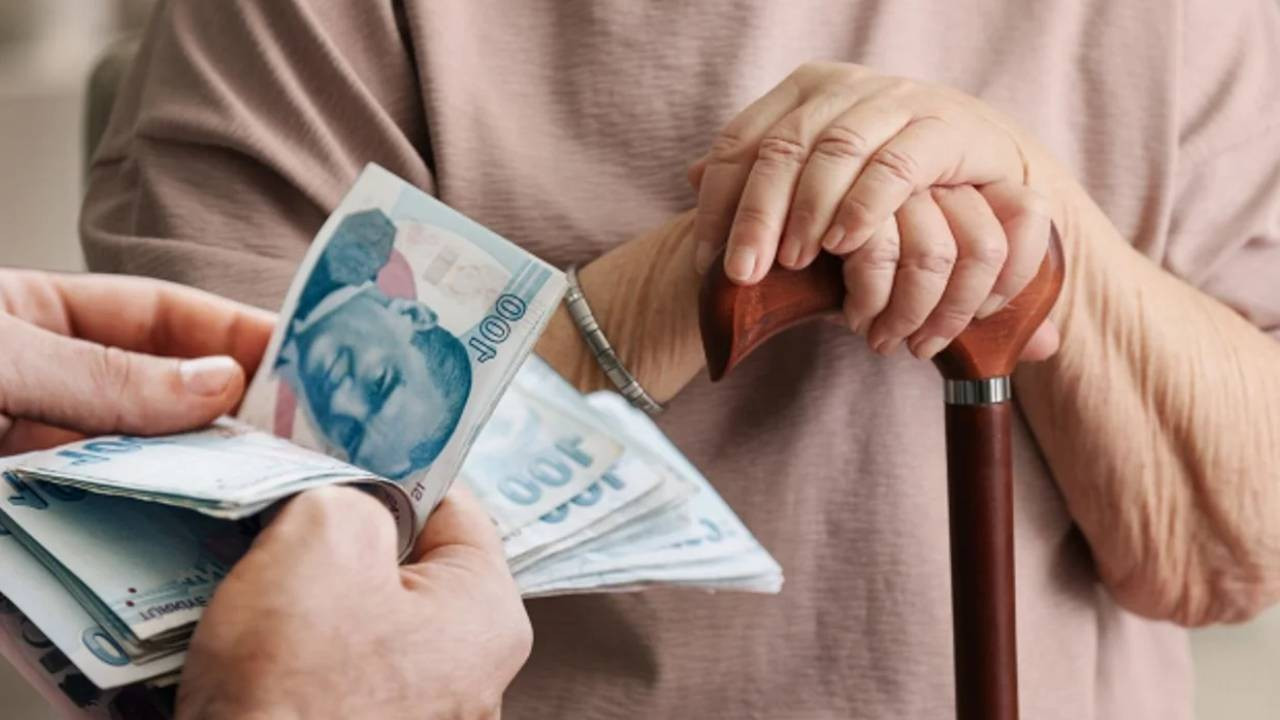 Emekliye bir maaş ikramiye için kanun teklifi!