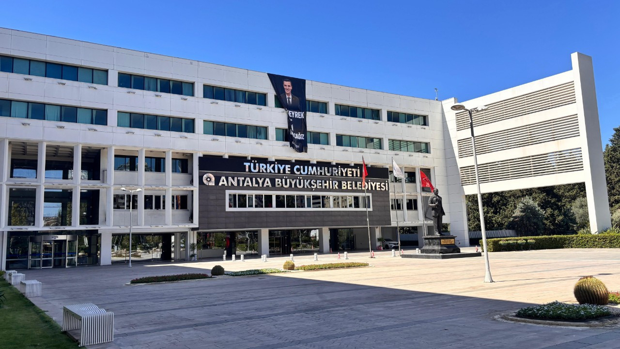 Antalya Büyükşehir Belediyesi'ne yönelik soruşturma: 14 kişi tutuklandı