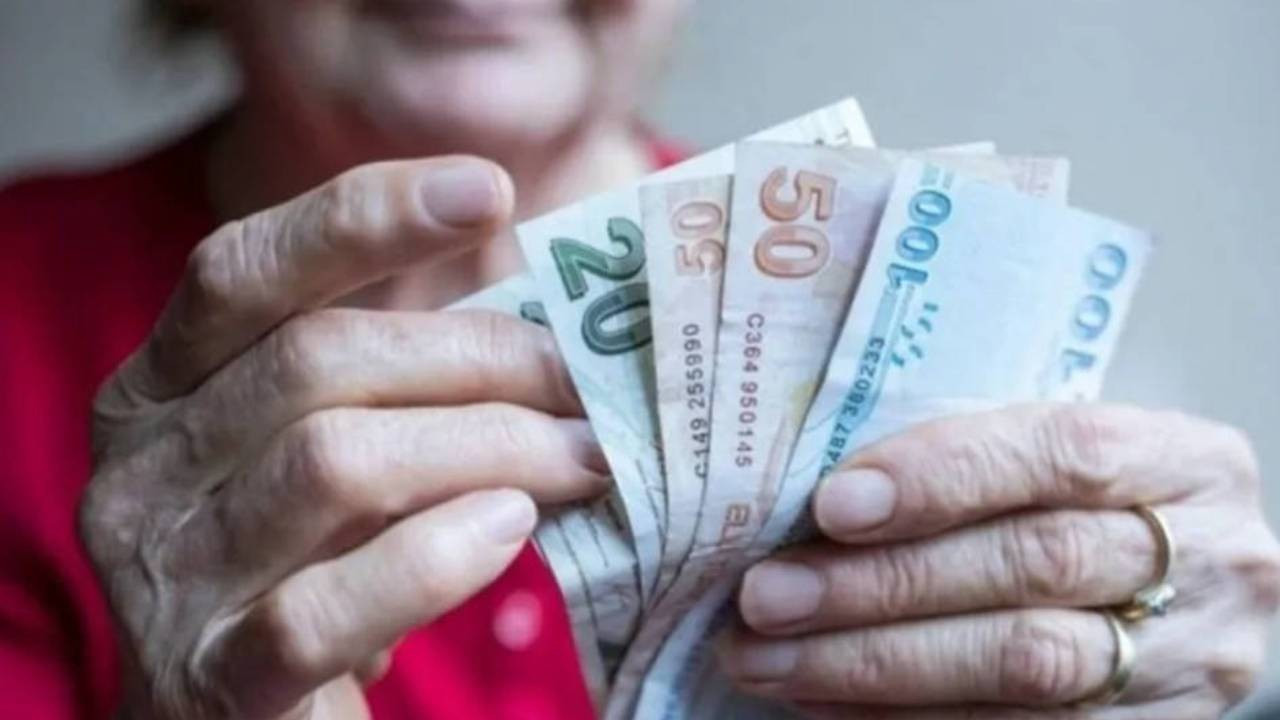 Emekli ve memurun 4 aylık maaş zam farkı belli oldu