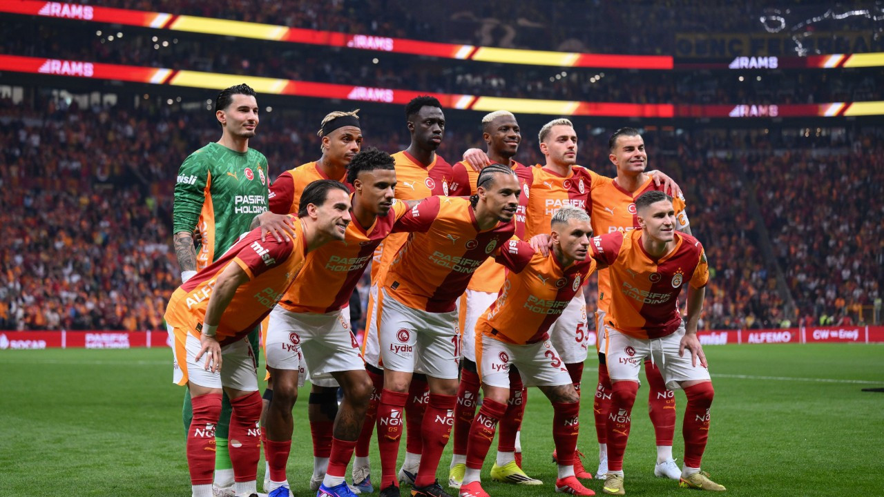 Galatasaray'da bir devir sona eriyor! Yıldız isim bavullarını topladı