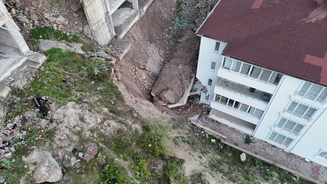 Nevşehir'de büyük panik! Herkes deprem oluyor sandı! Ortalık savaş alanına döndü: Gerçek gün ağarınca ortaya çıktı: