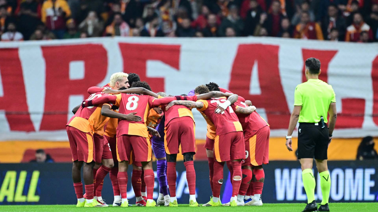Galatasaray’da şok sakatlık! Yıldız futbolcu büyük…