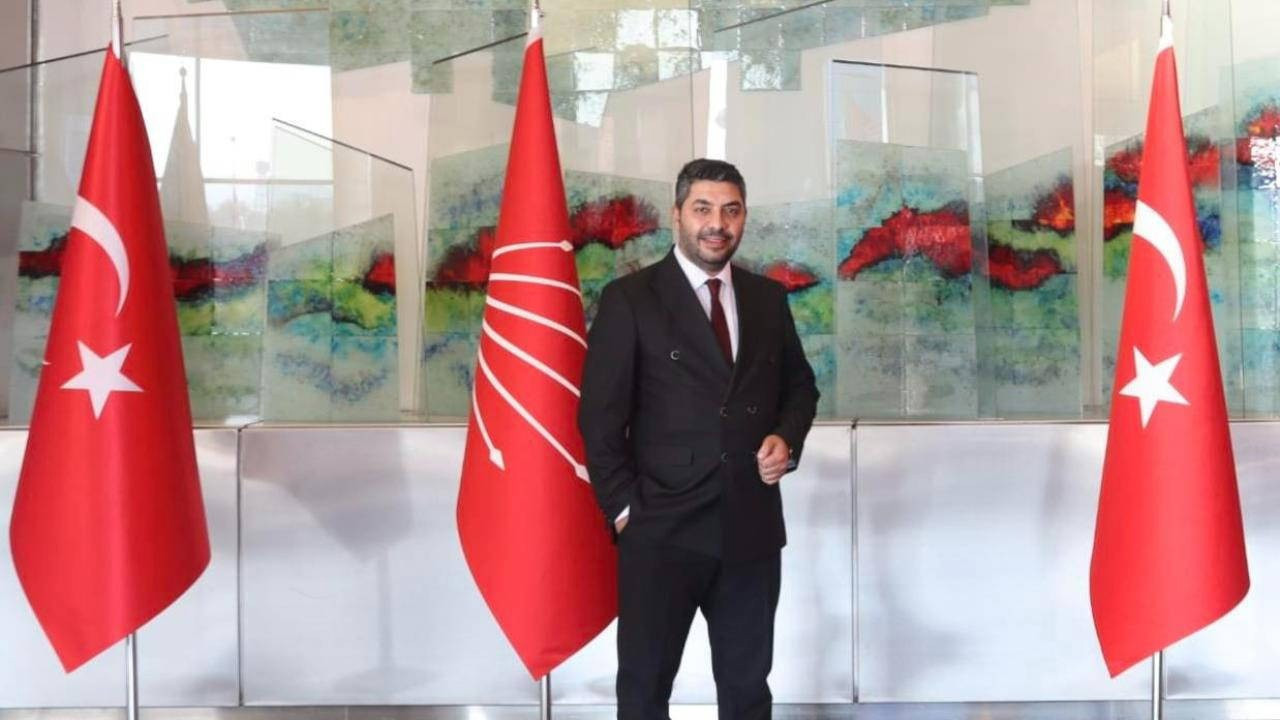 CHP'de flaş gelişme:  Burcu Köksal’a yakınlığıyla bilinen Afyonkarahisar Merkez İlçe Başkanı Murat Albayrak görevden alındı